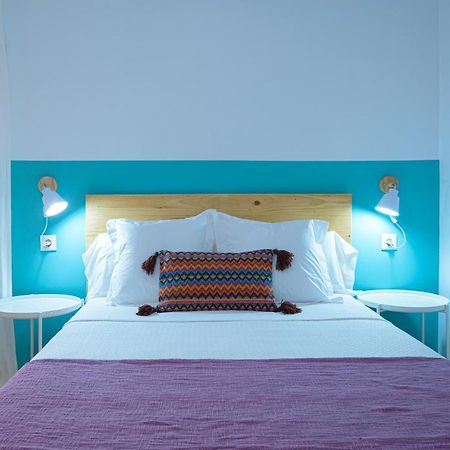 Hostal La Calzada Тарифа Екстериор снимка